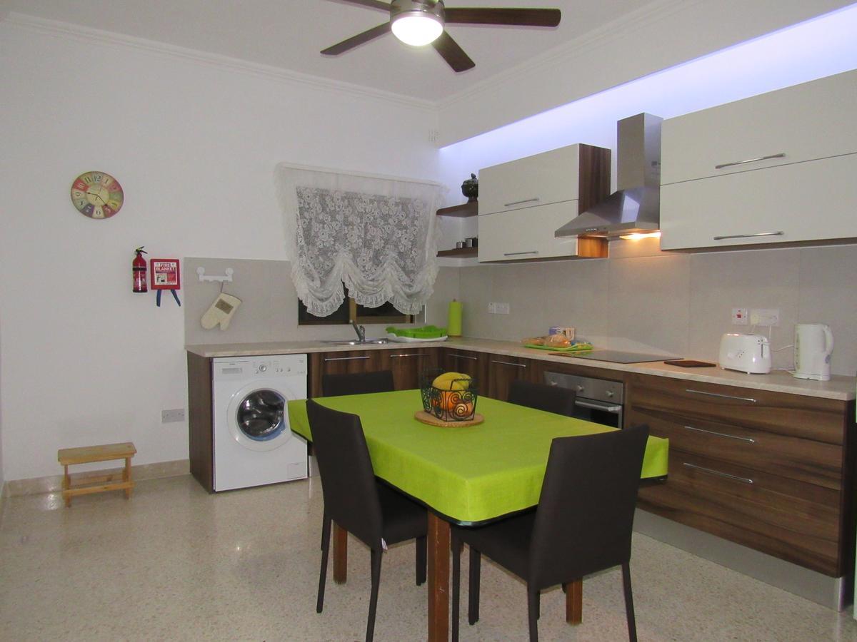Central Studio Apartment Santa Vennera ภายนอก รูปภาพ