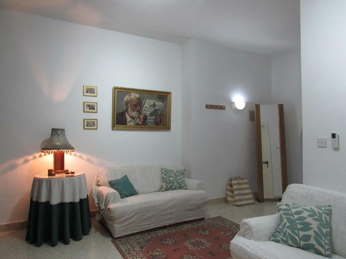 Central Studio Apartment Santa Vennera ภายนอก รูปภาพ